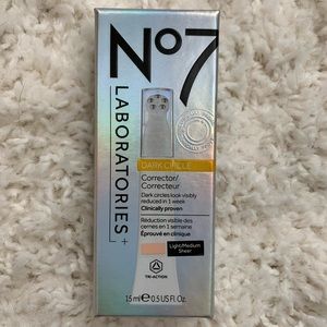 Never opened No7 Laboratories dark circle corrector